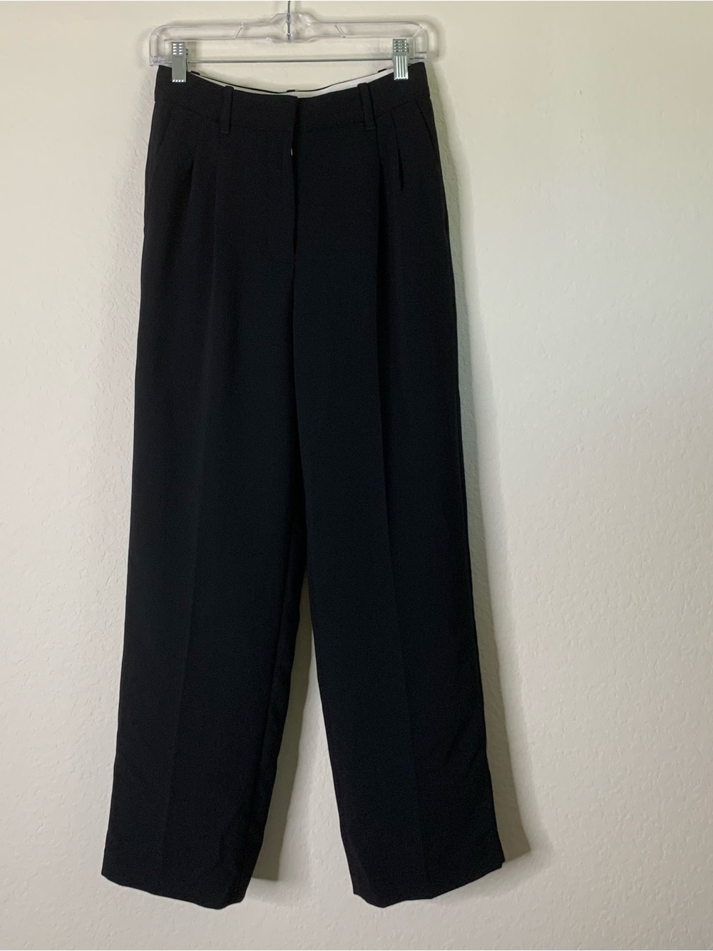 Aritzia Womens black the effortless pants trousers 4 Short NWT